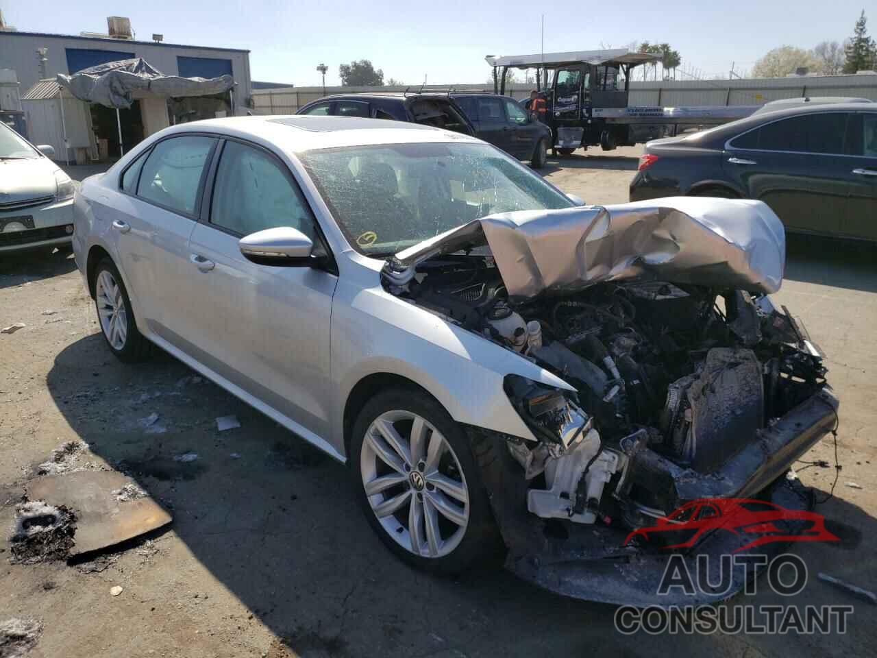 VOLKSWAGEN PASSAT 2019 - 1VWLA7A3XKC009833