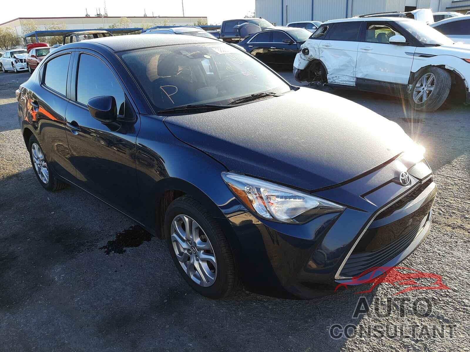 TOYOTA YARIS 2017 - 3MYDLBYV6HY178485