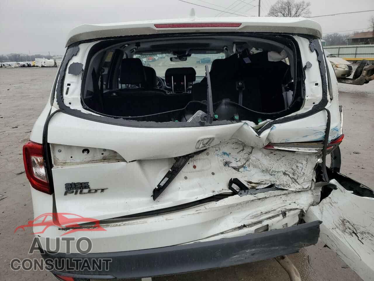 HONDA PILOT 2021 - 5FNYF5H52MB035578