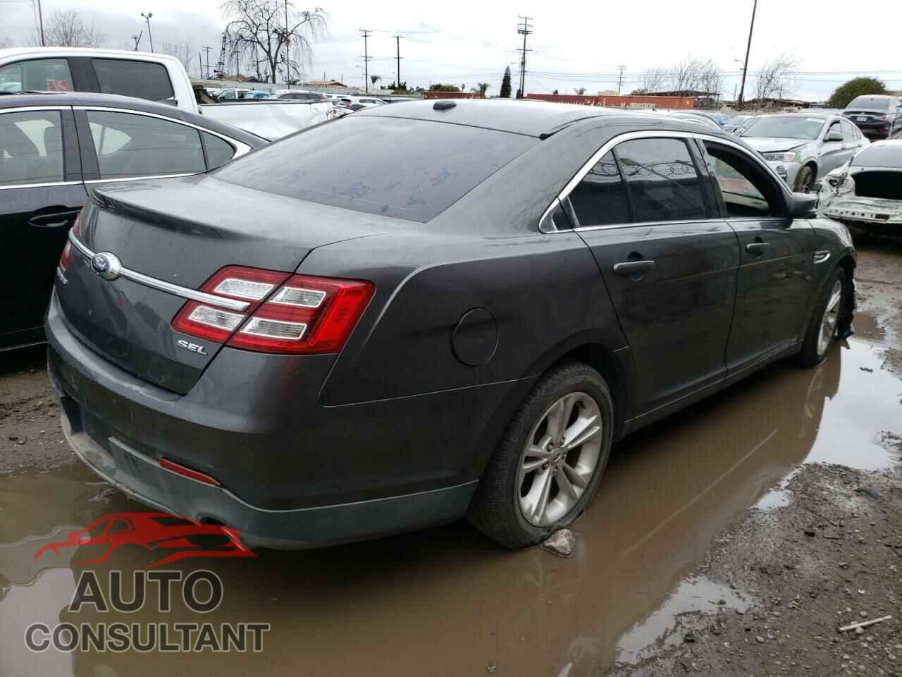 FORD TAURUS 2015 - 1FAHP2E82FG142249