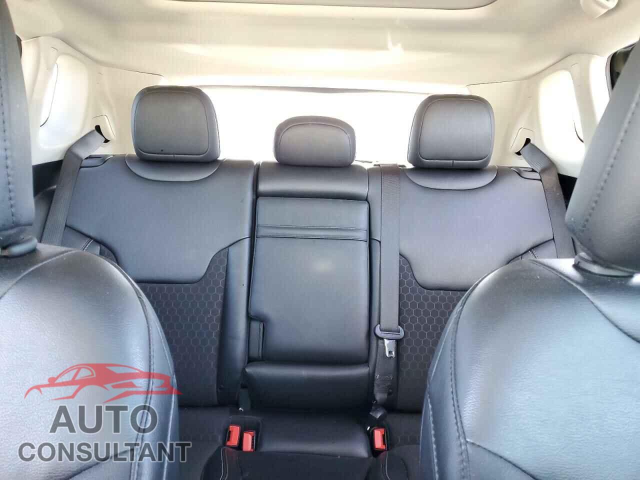 JEEP COMPASS 2019 - 3C4NJDBBXKT761116