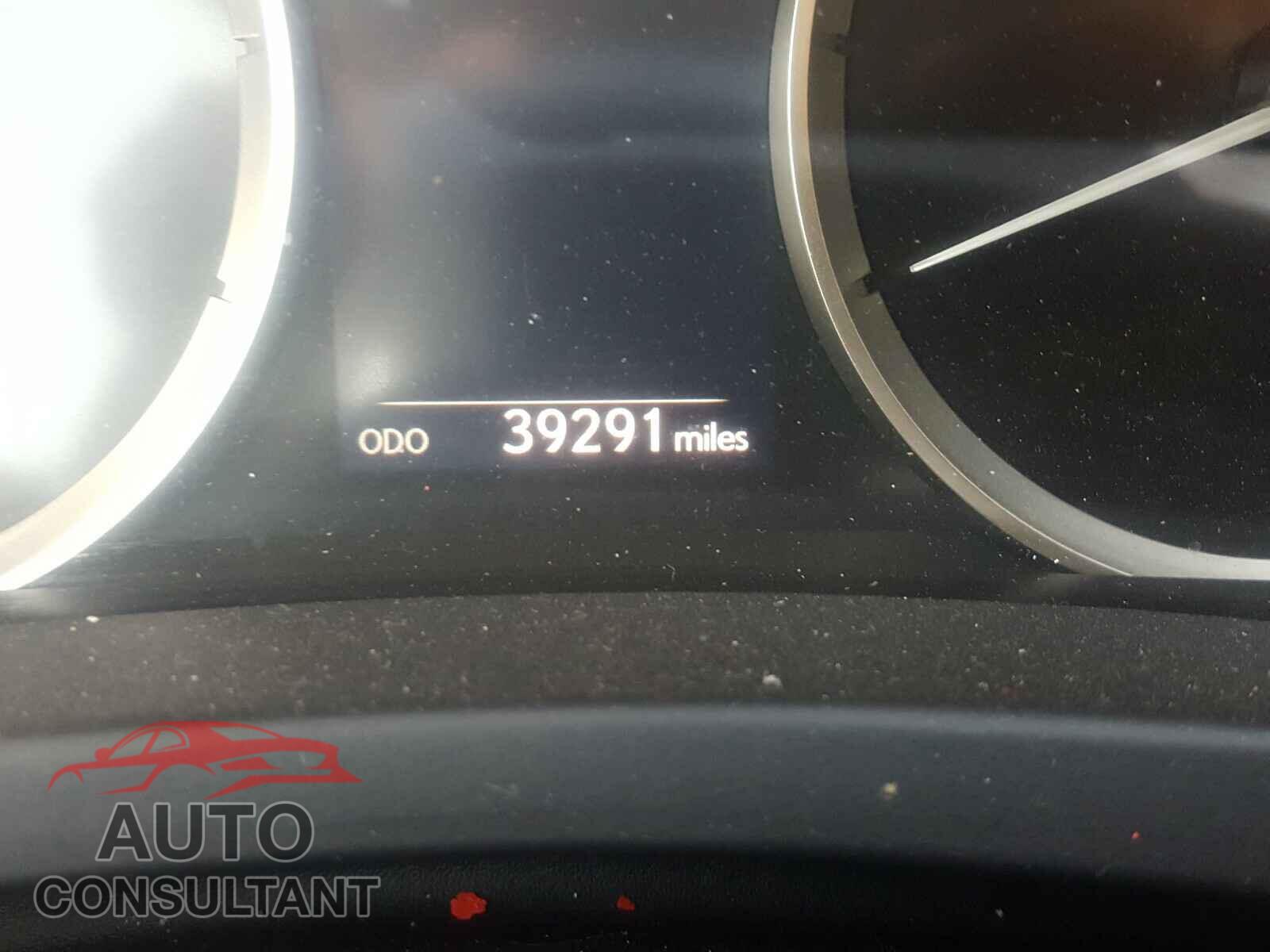 LEXUS IS 2016 - JTHBA1D29G5009671