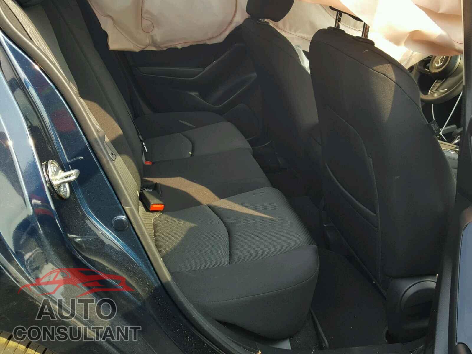 MAZDA 3 2017 - 3MZBN1U79HM153232