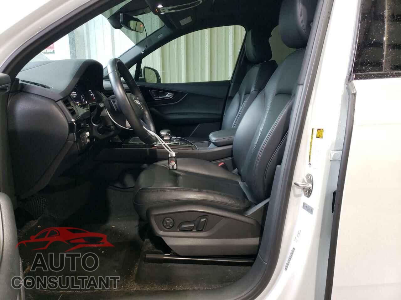 AUDI Q7 2019 - WA1VAAF75KD047463