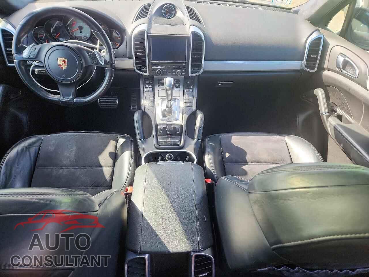 PORSCHE CAYENNE 2013 - WP1AD2A24DLA71192