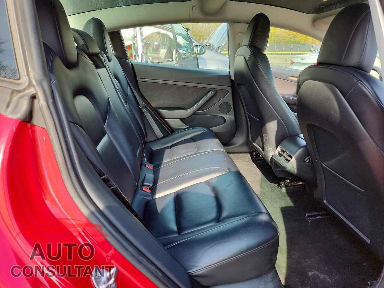 TESLA MODEL 3 2023 - 5YJ3E1EA5PF449773
