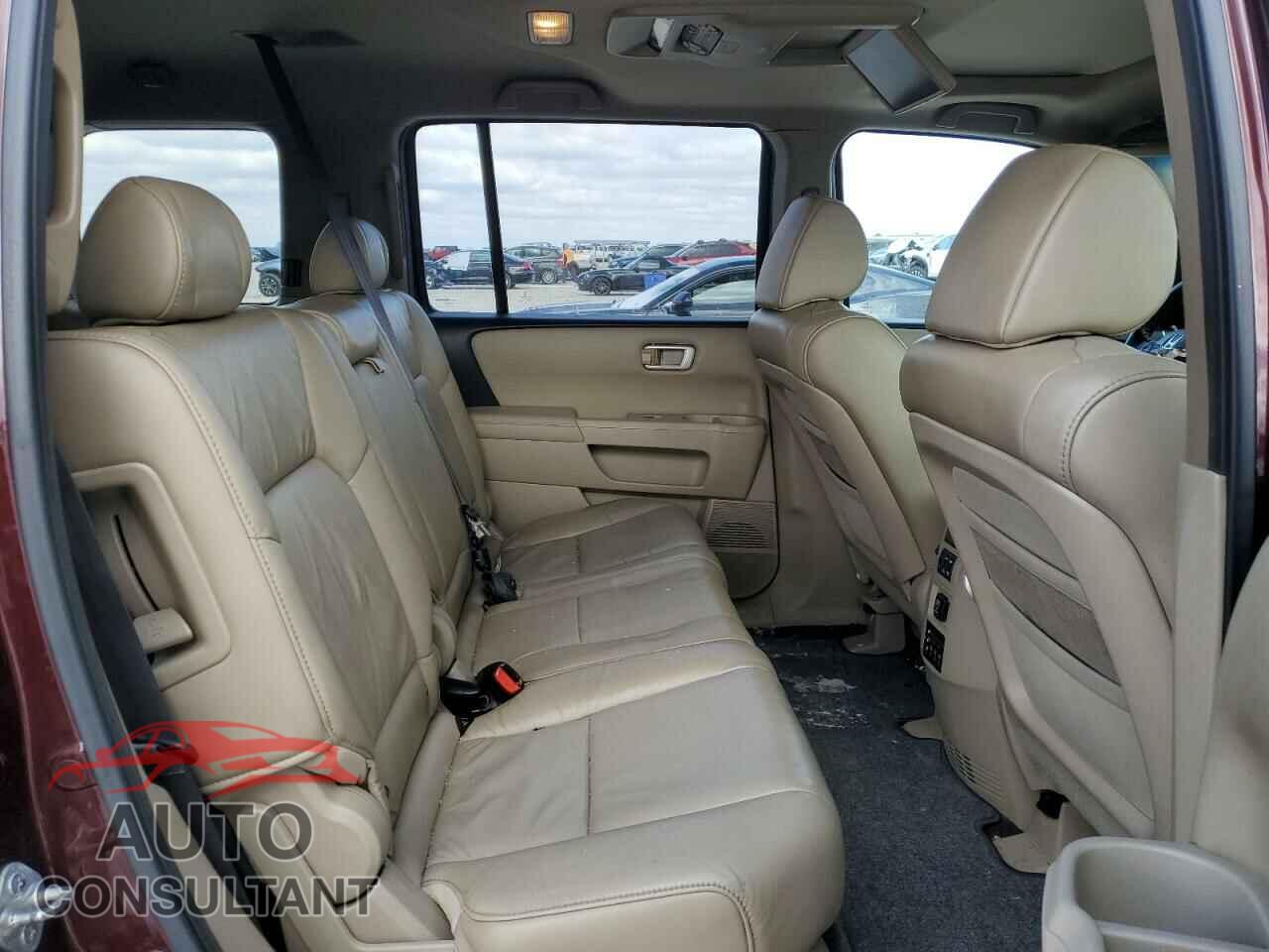 HONDA PILOT 2011 - 5FNYF3H62BB044016