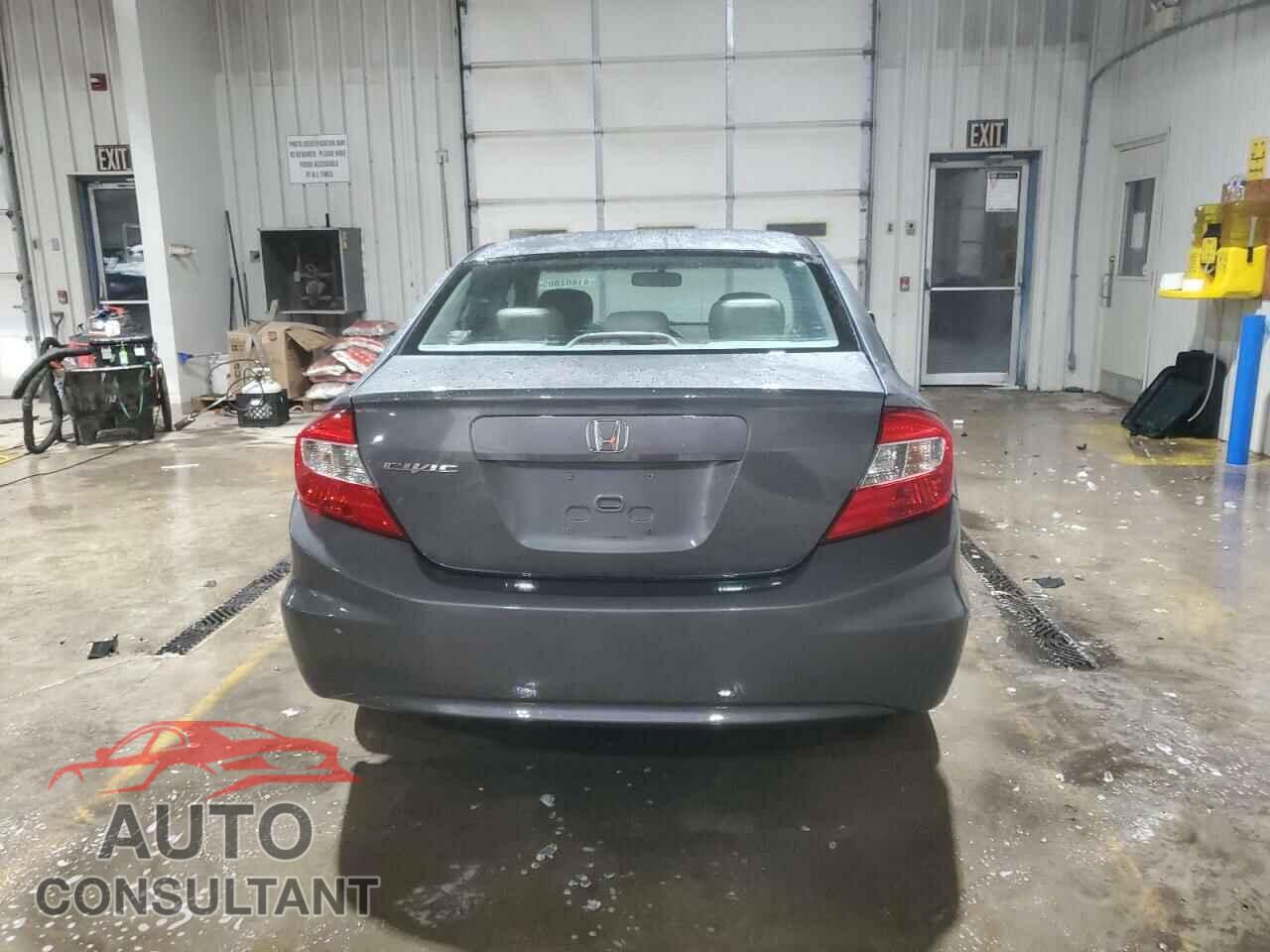 HONDA CIVIC 2012 - 2HGFB2F86CH318011