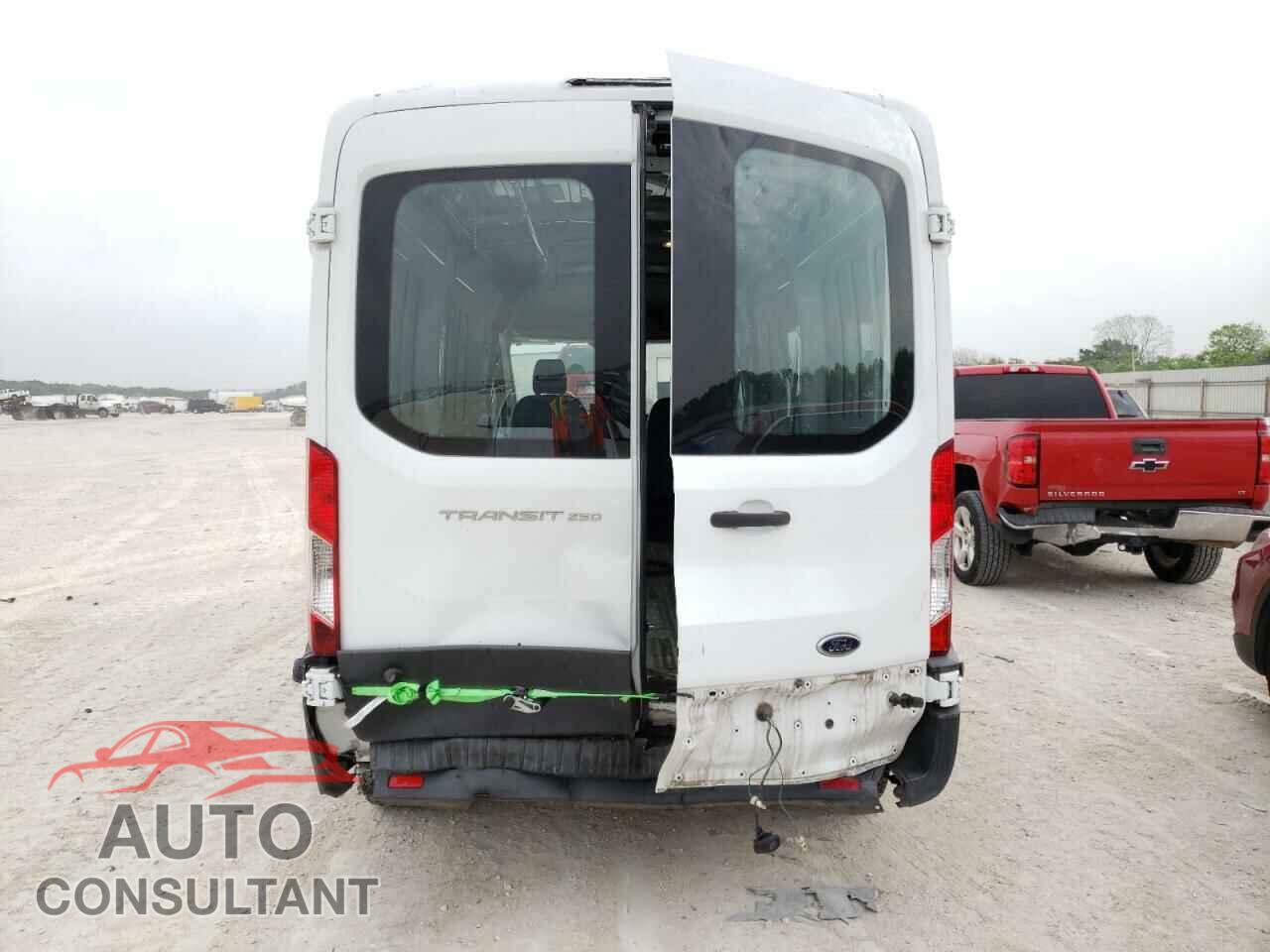FORD TRANSIT CO 2016 - 1FTYR2CM4GKB18408