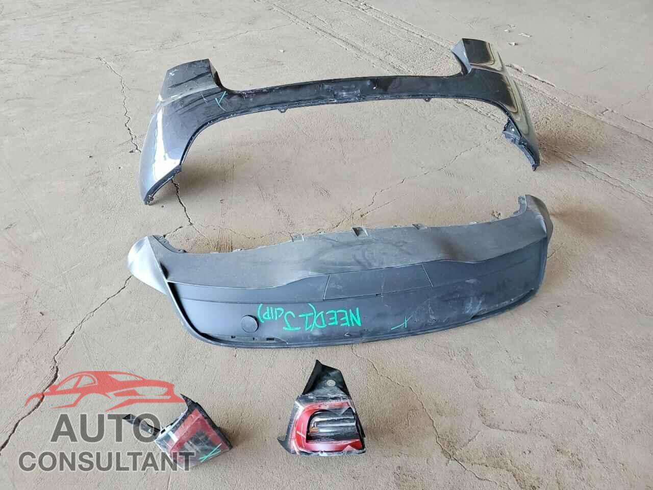 TESLA MODEL Y 2024 - 7SAYGDED1RF128427