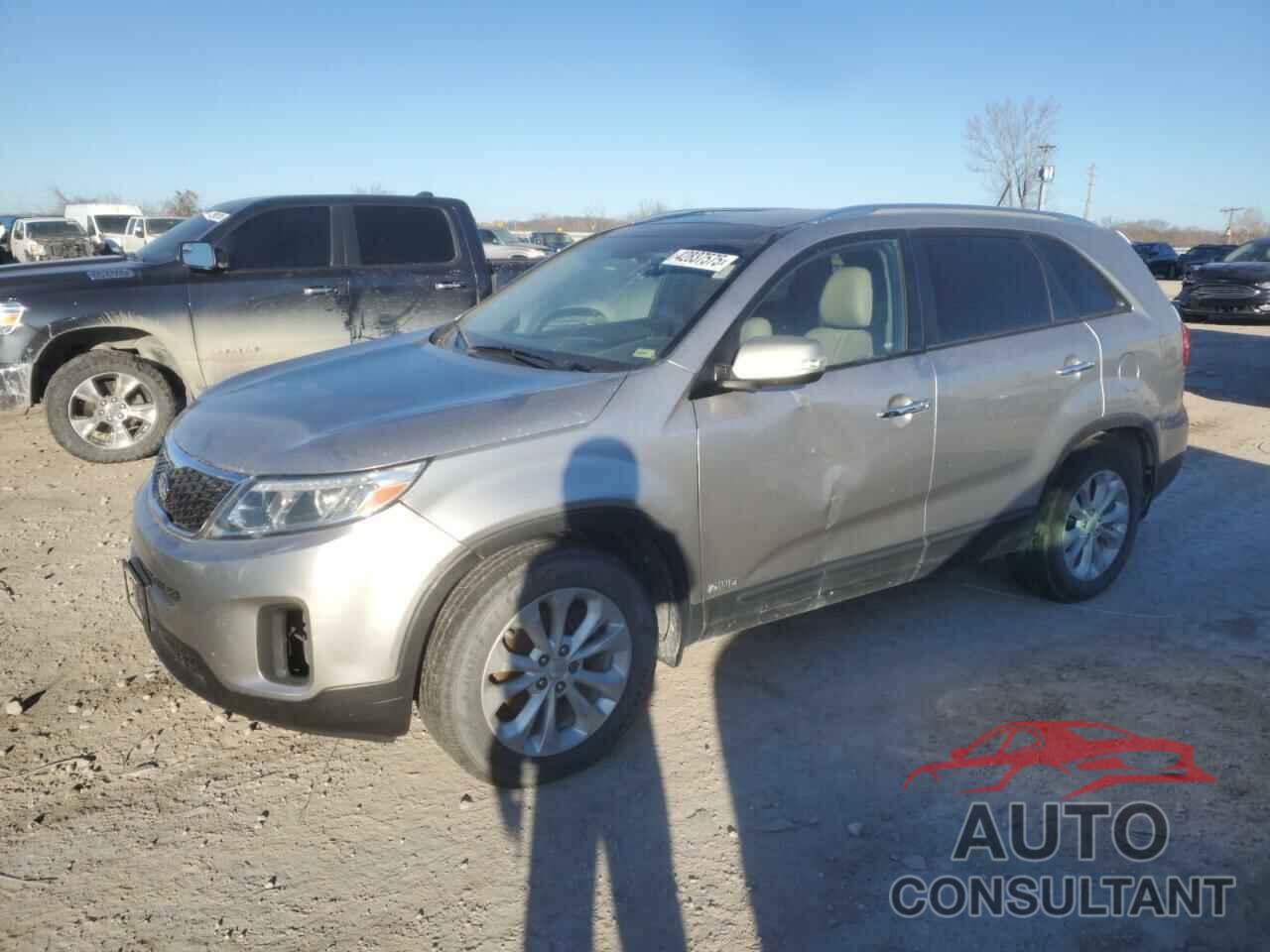 KIA SORENTO 2014 - 5XYKUDA75EG469408