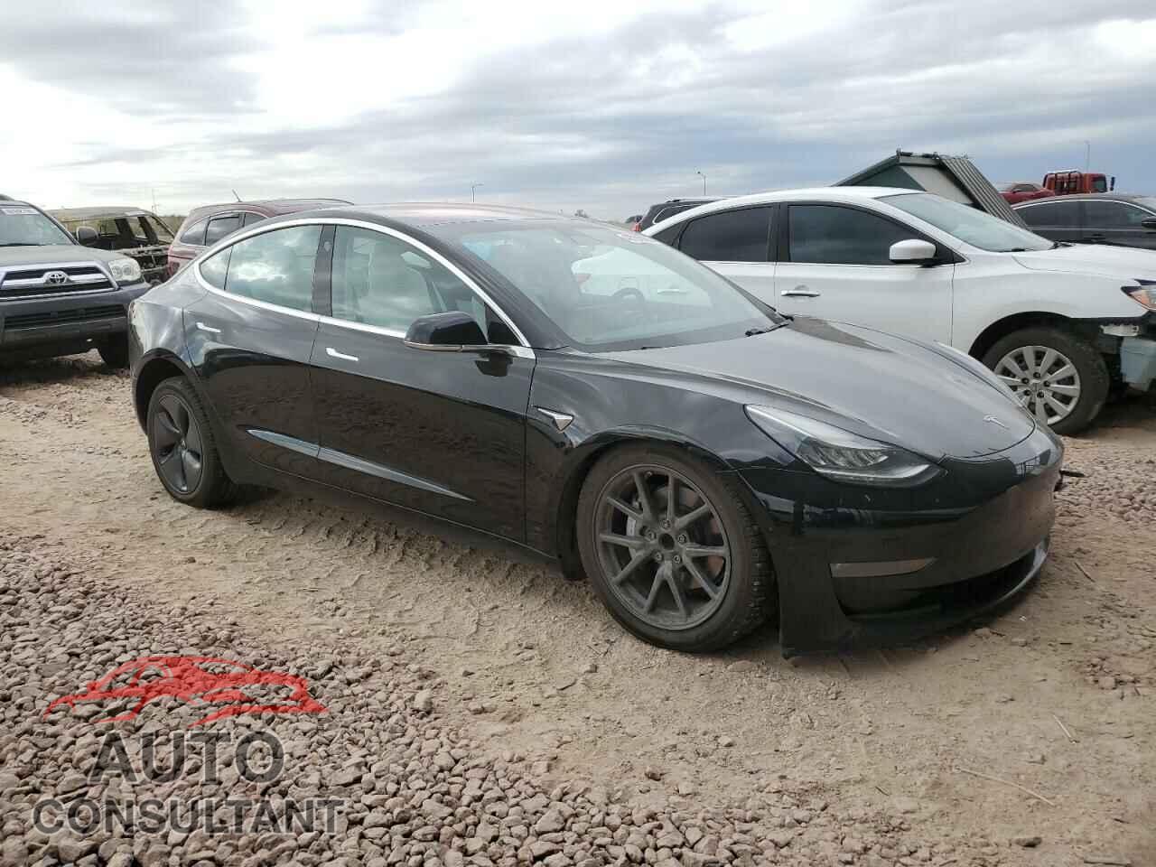 TESLA MODEL 3 2018 - 5YJ3E1EA4JF166532