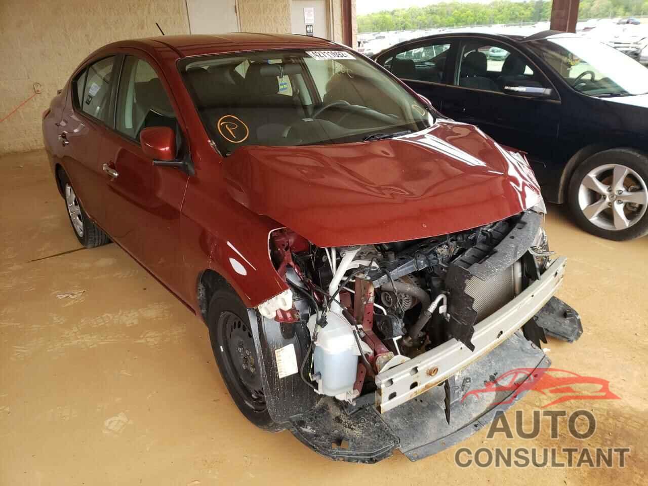 NISSAN VERSA 2018 - 3N1CN7AP6JL878333
