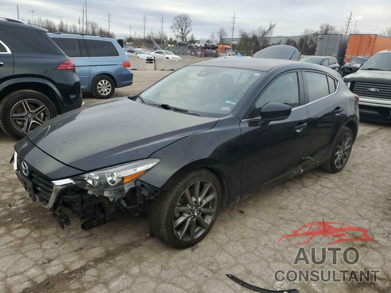 MAZDA 3 2018 - 3MZBN1L36JM259691