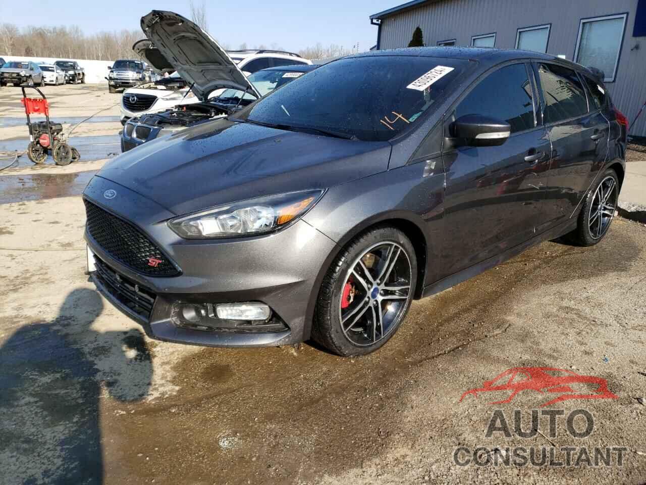 FORD FOCUS 2017 - 1FADP3L96HL321579