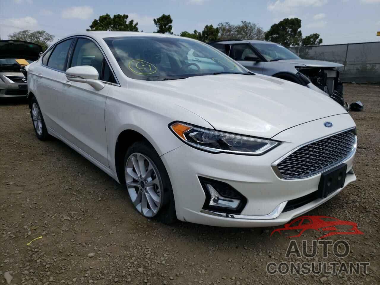 FORD FUSION 2020 - 3FA6P0SU5LR223571