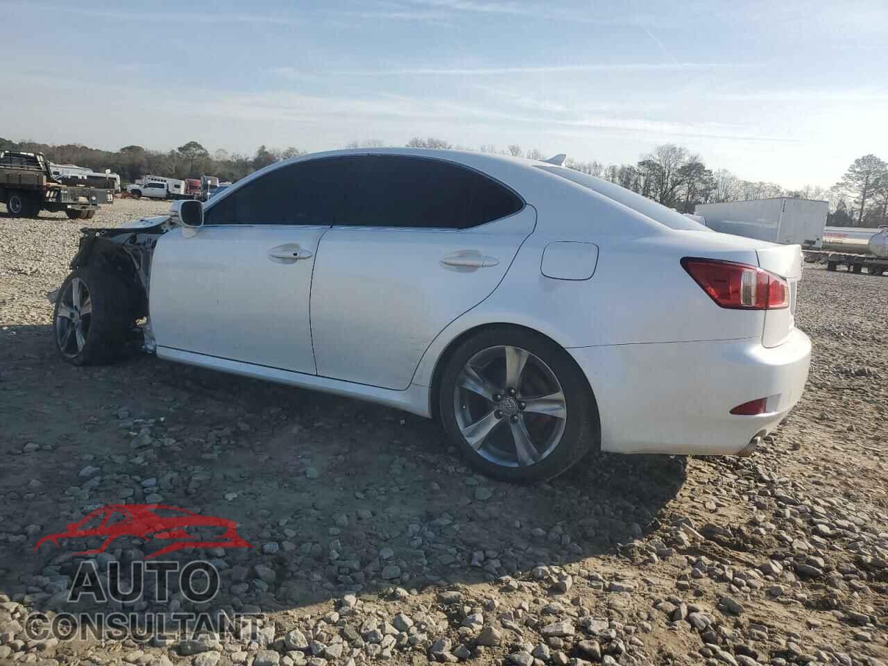 LEXUS IS 2013 - JTHBF5C27D5185429