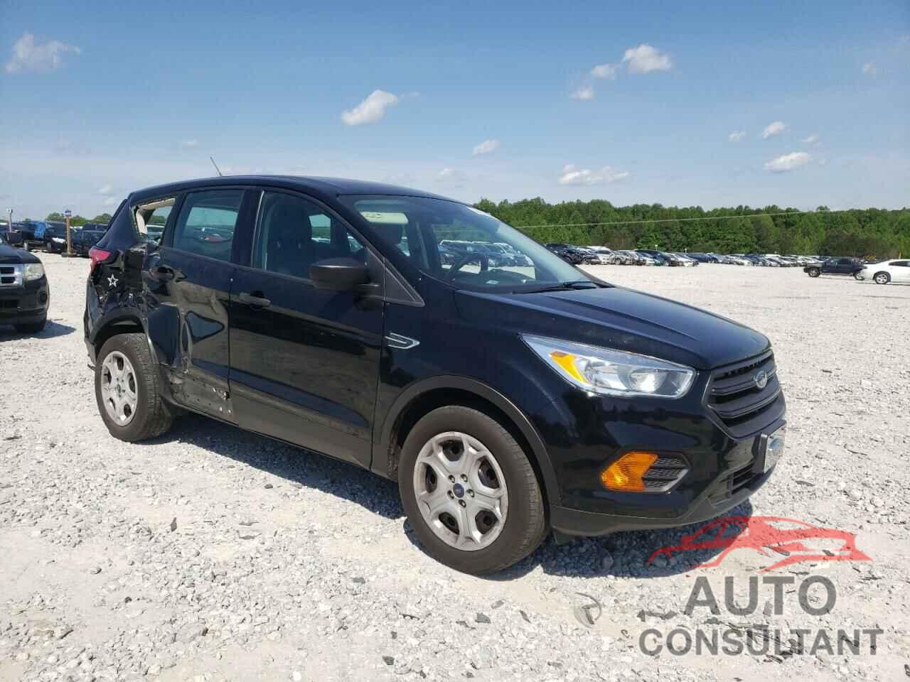 FORD ESCAPE 2017 - 1FMCU0F77HUC21701