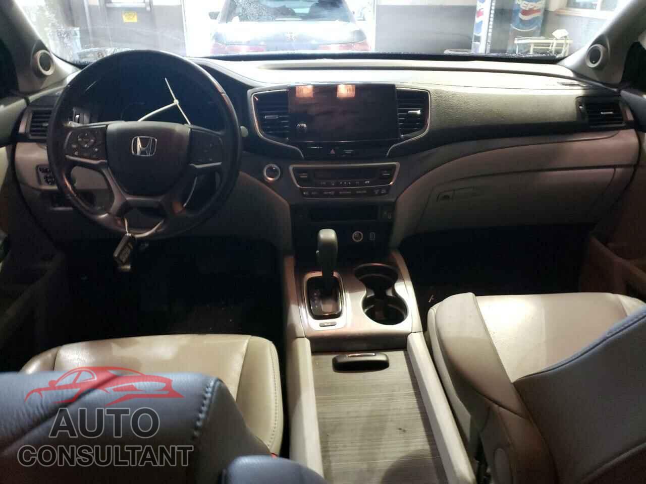 HONDA PILOT 2020 - 5FNYF6H55LB026393