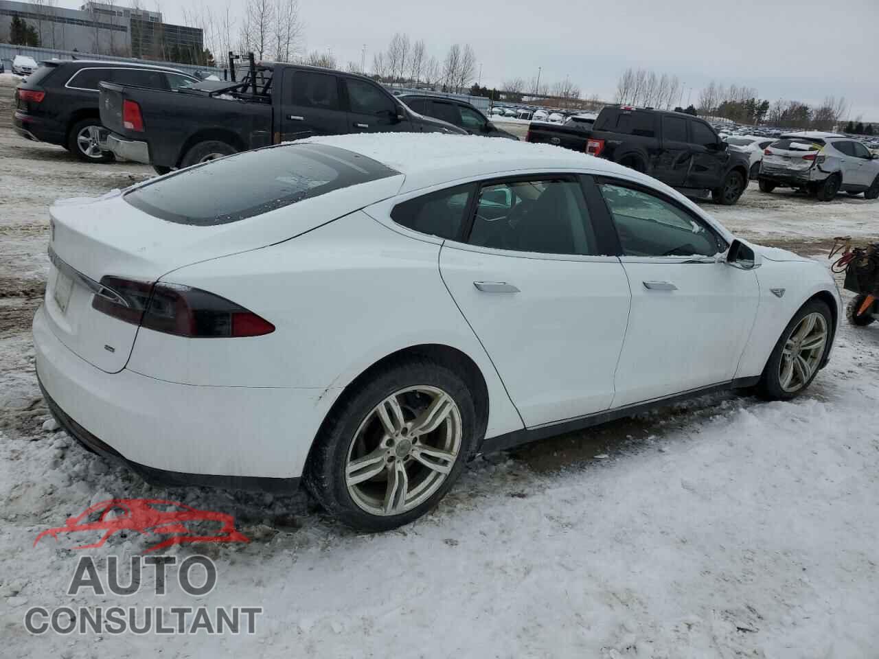 TESLA MODEL S 2013 - 5YJSA1DN9DFP17313