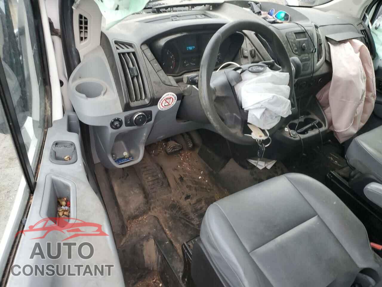 FORD TRANSIT 2017 - 1FTYR3XMXHKA54005