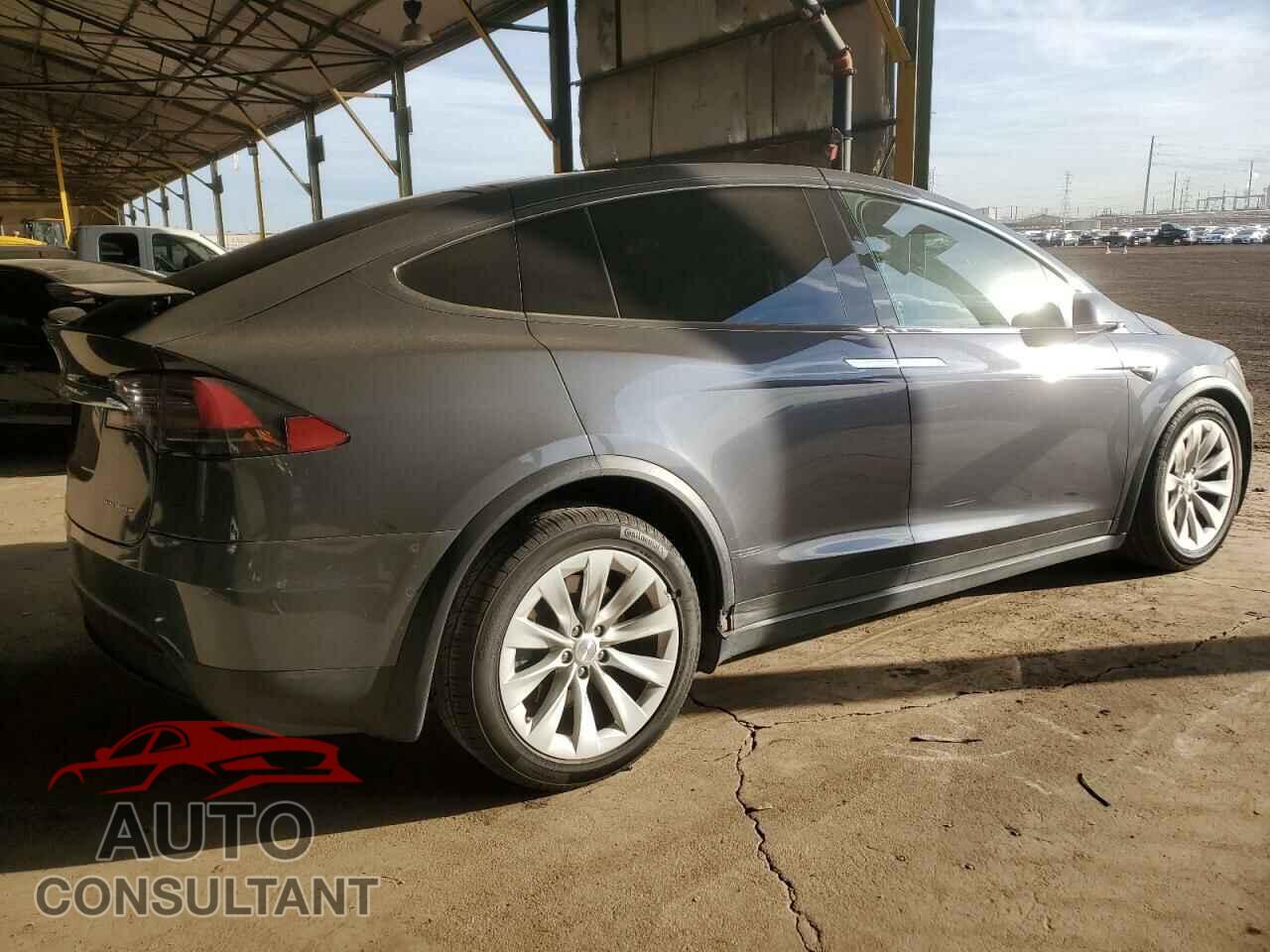 TESLA MODEL X 2019 - 5YJXCBE20KF184582