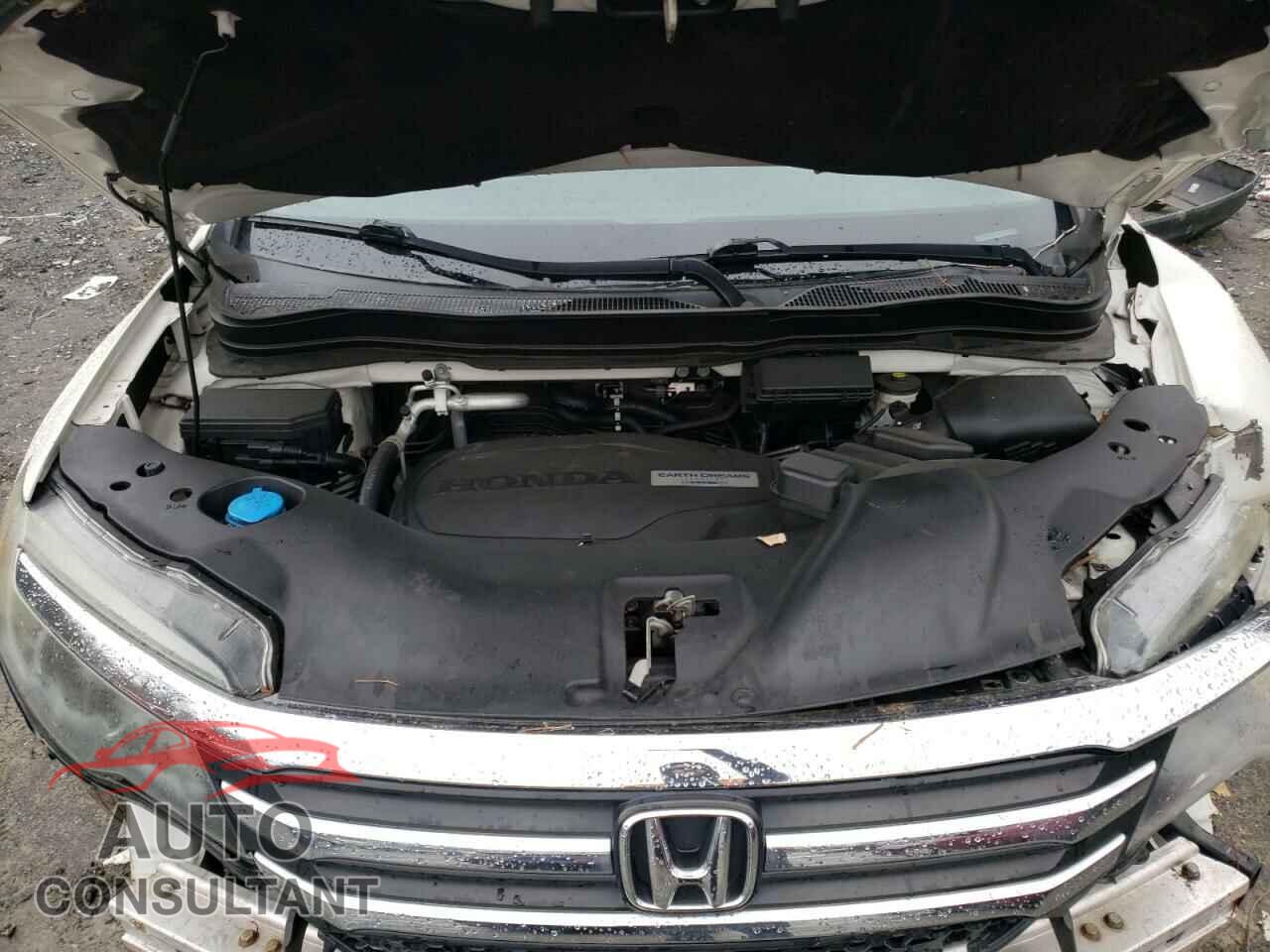 HONDA PILOT 2016 - 5FNYF5H11GB024251
