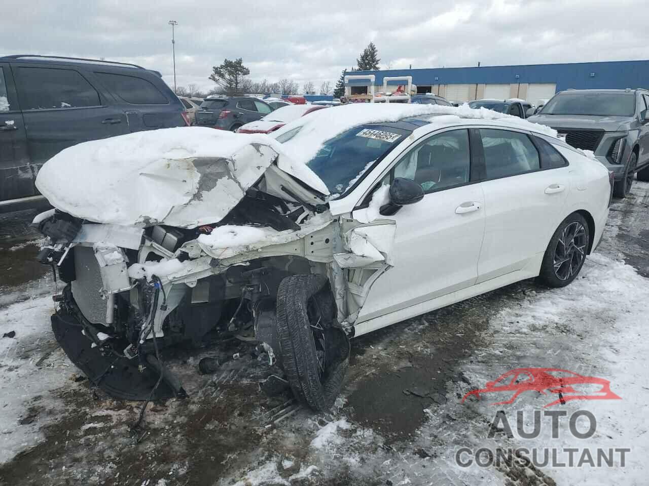 KIA K5 2025 - KNAG64J7XS5299788