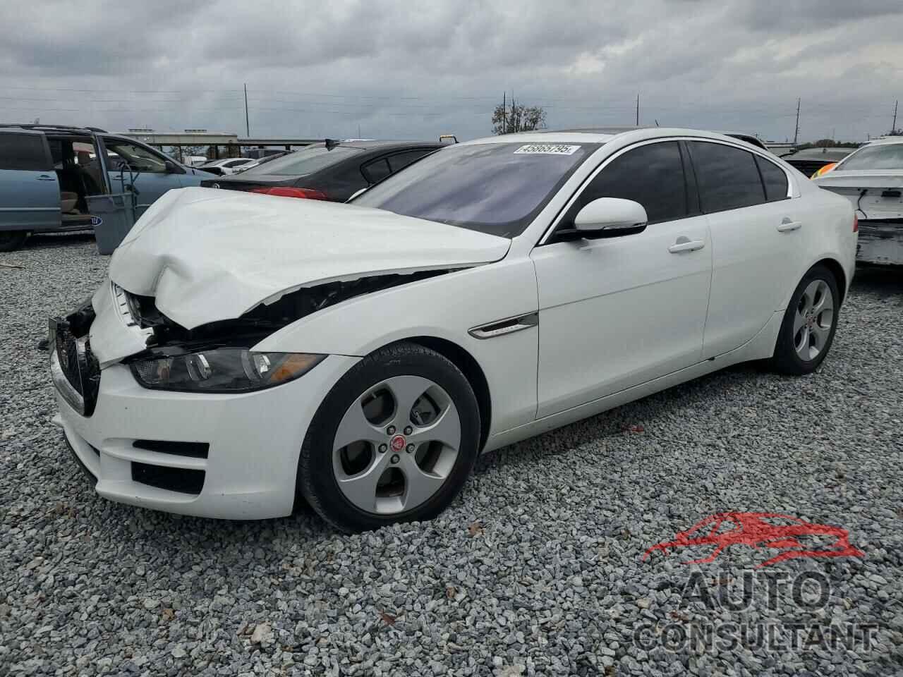 JAGUAR XE 2017 - SAJAR4BN9HCP12125