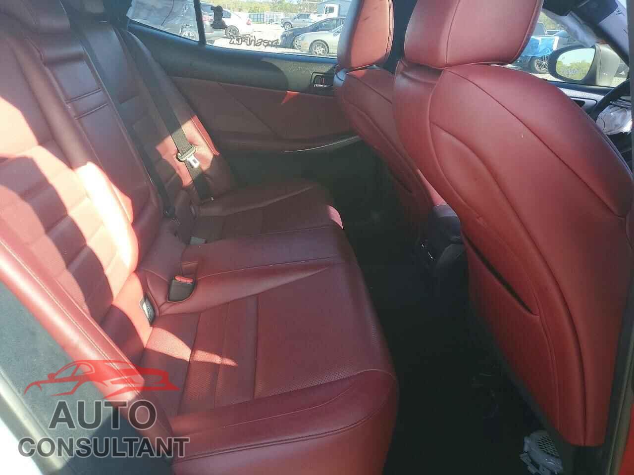 LEXUS IS 2015 - JTHBF1D24F5048670