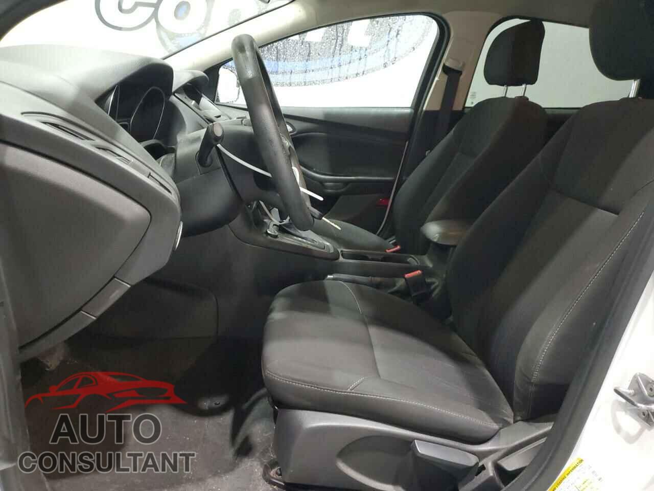FORD FOCUS 2016 - 1FADP3K29GL263065