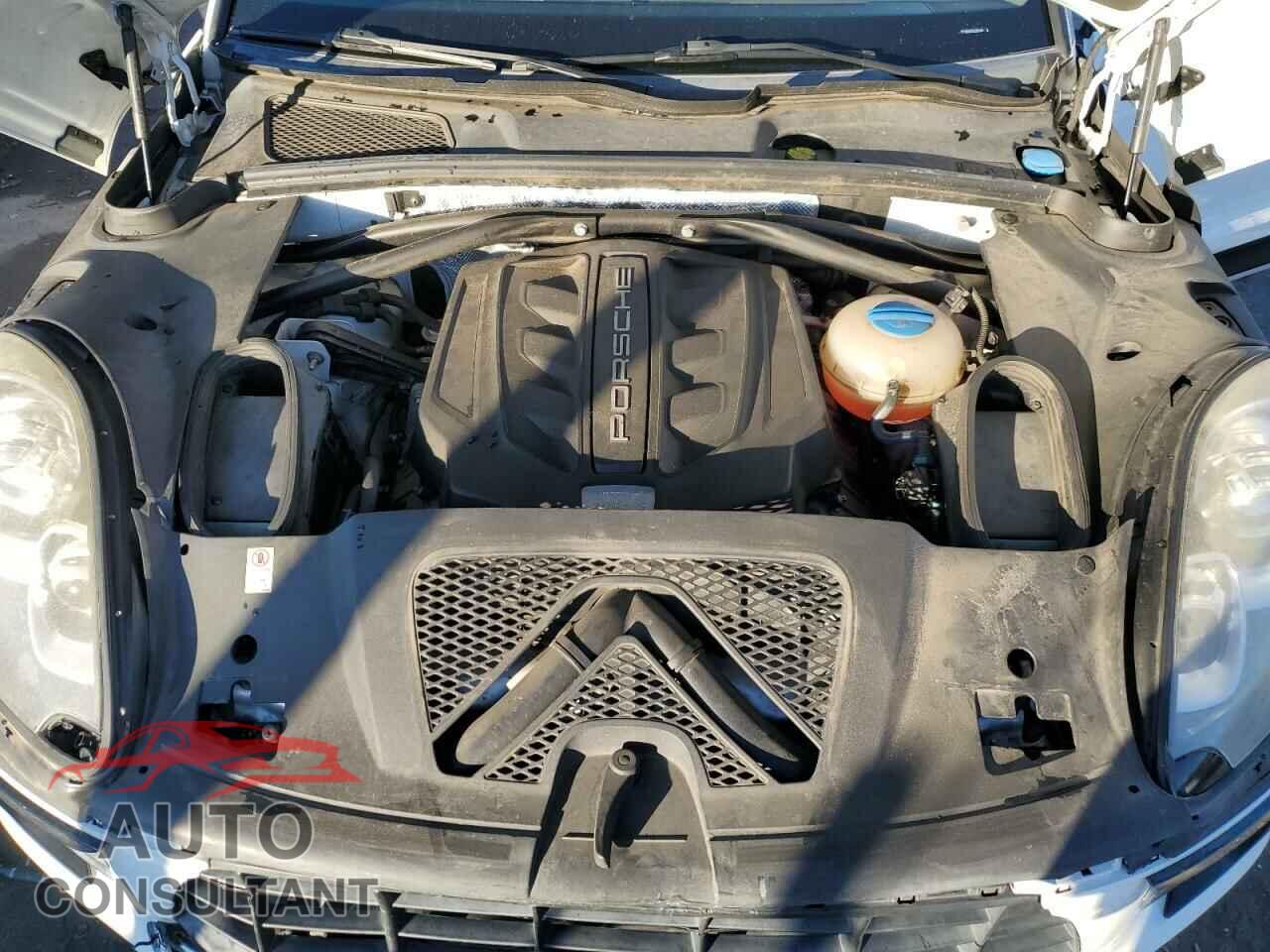 PORSCHE MACAN 2016 - WP1AB2A55GLB51010