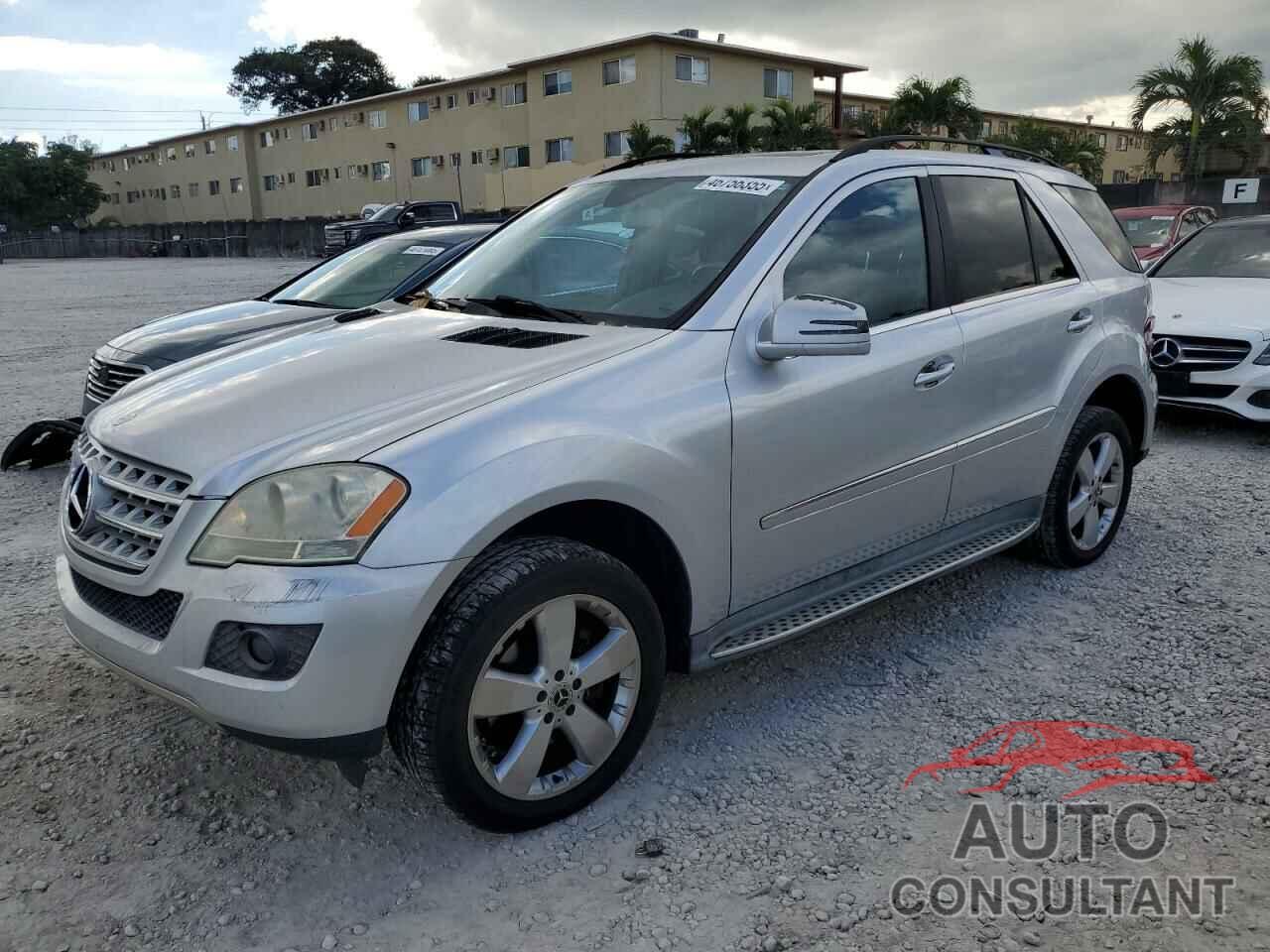 MERCEDES-BENZ M-CLASS 2011 - 4JGBB5GB5BA639510