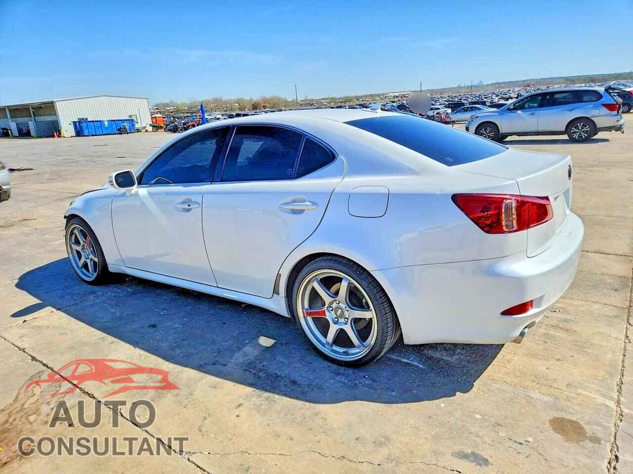 LEXUS IS 2012 - JTHBF5C20C5182015