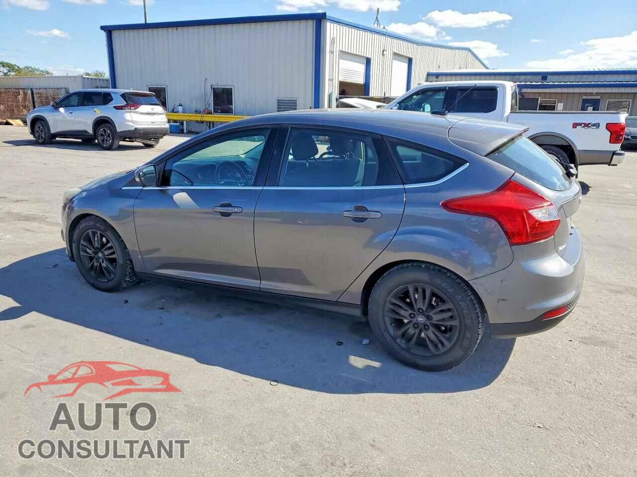 FORD FOCUS 2012 - 1FAHP3M27CL113285