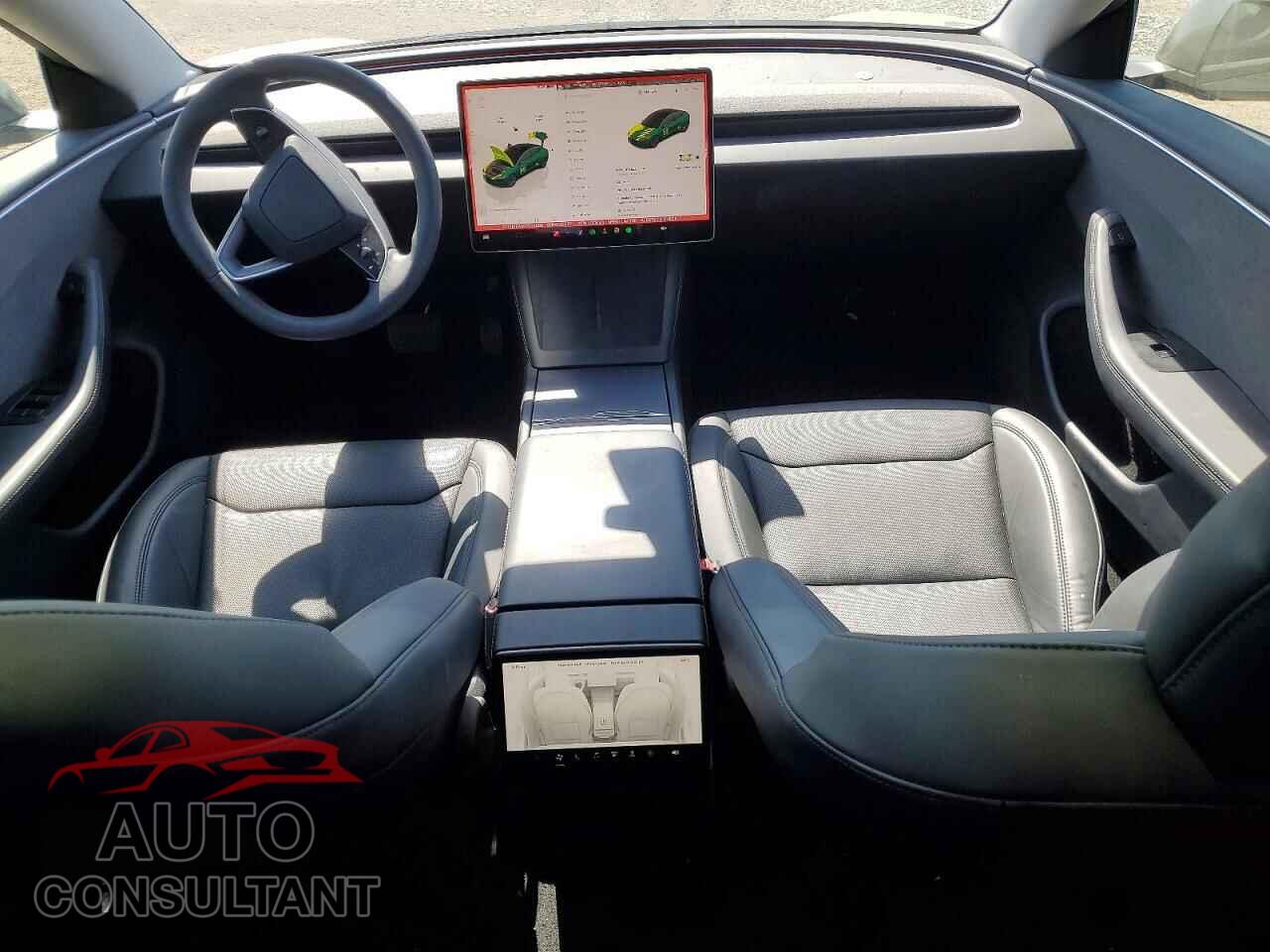 TESLA MODEL 3 2024 - 5YJ3E1EA2RF833688