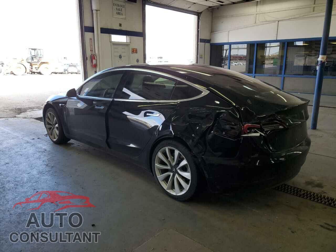TESLA MODEL 3 2018 - 5YJ3E1EA0JF032746