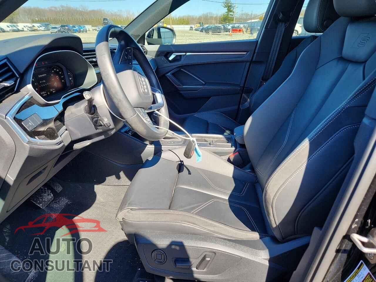 AUDI Q3 2022 - WA1DECF31N1089529