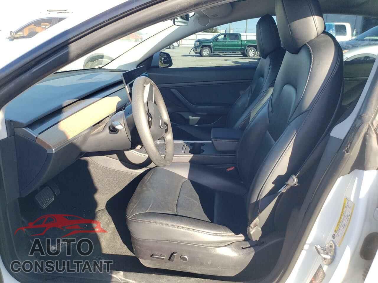 TESLA MODEL 3 2021 - 5YJ3E1EAXMF908338
