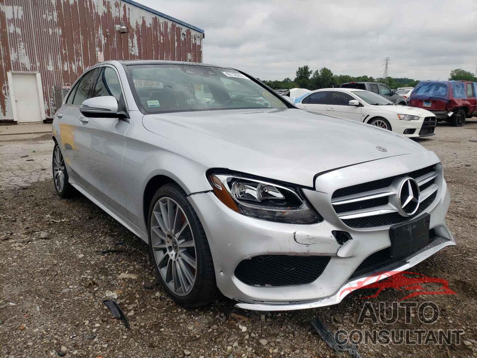 MERCEDES-BENZ C-CLASS 2018 - 55SWF4KB8JU253499