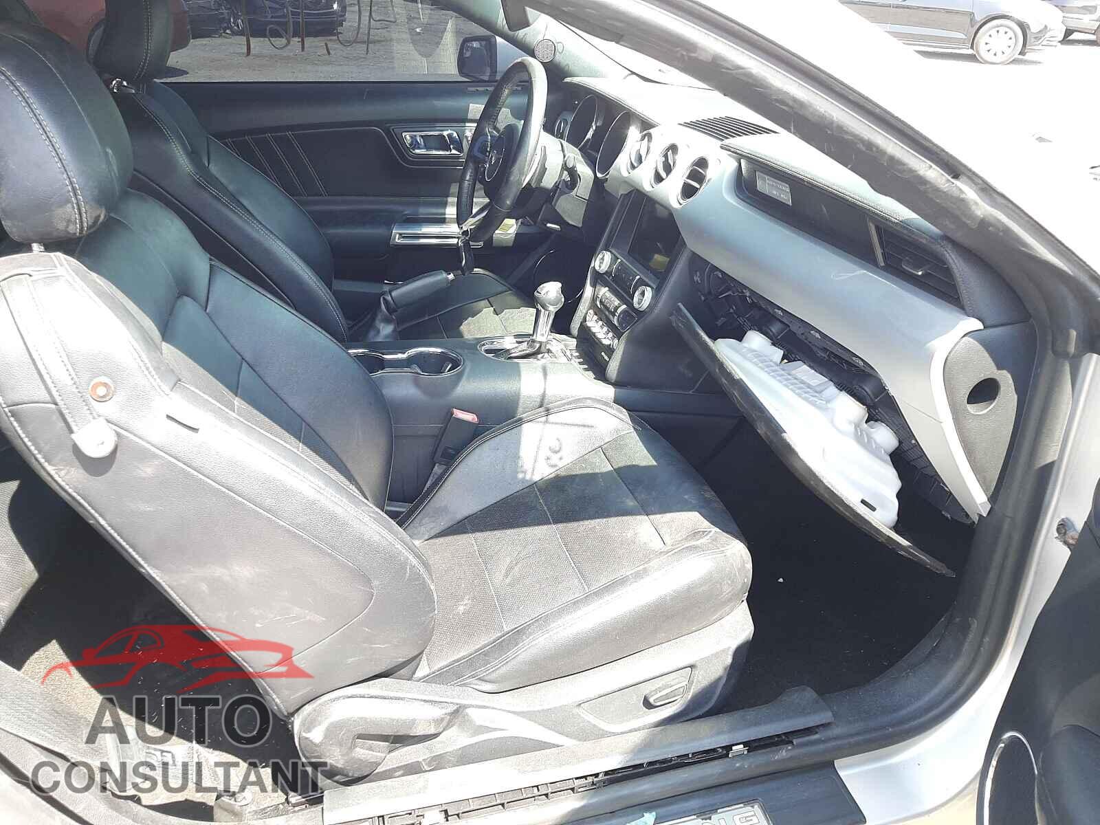 FORD MUSTANG 2016 - 1FA6P8CF8G5243739
