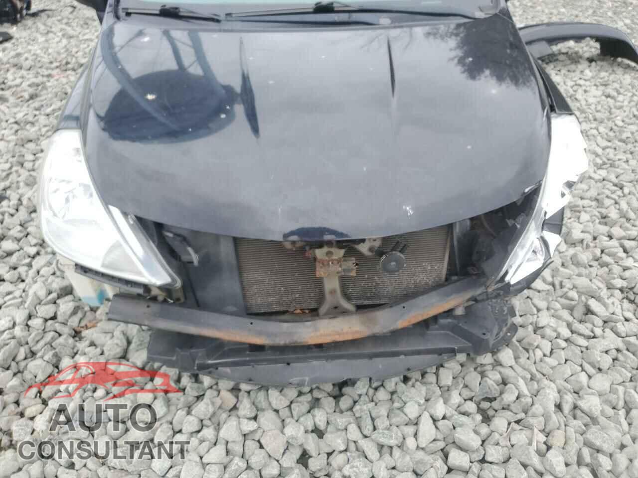 NISSAN VERSA 2011 - 3N1BC1AP4BL360740