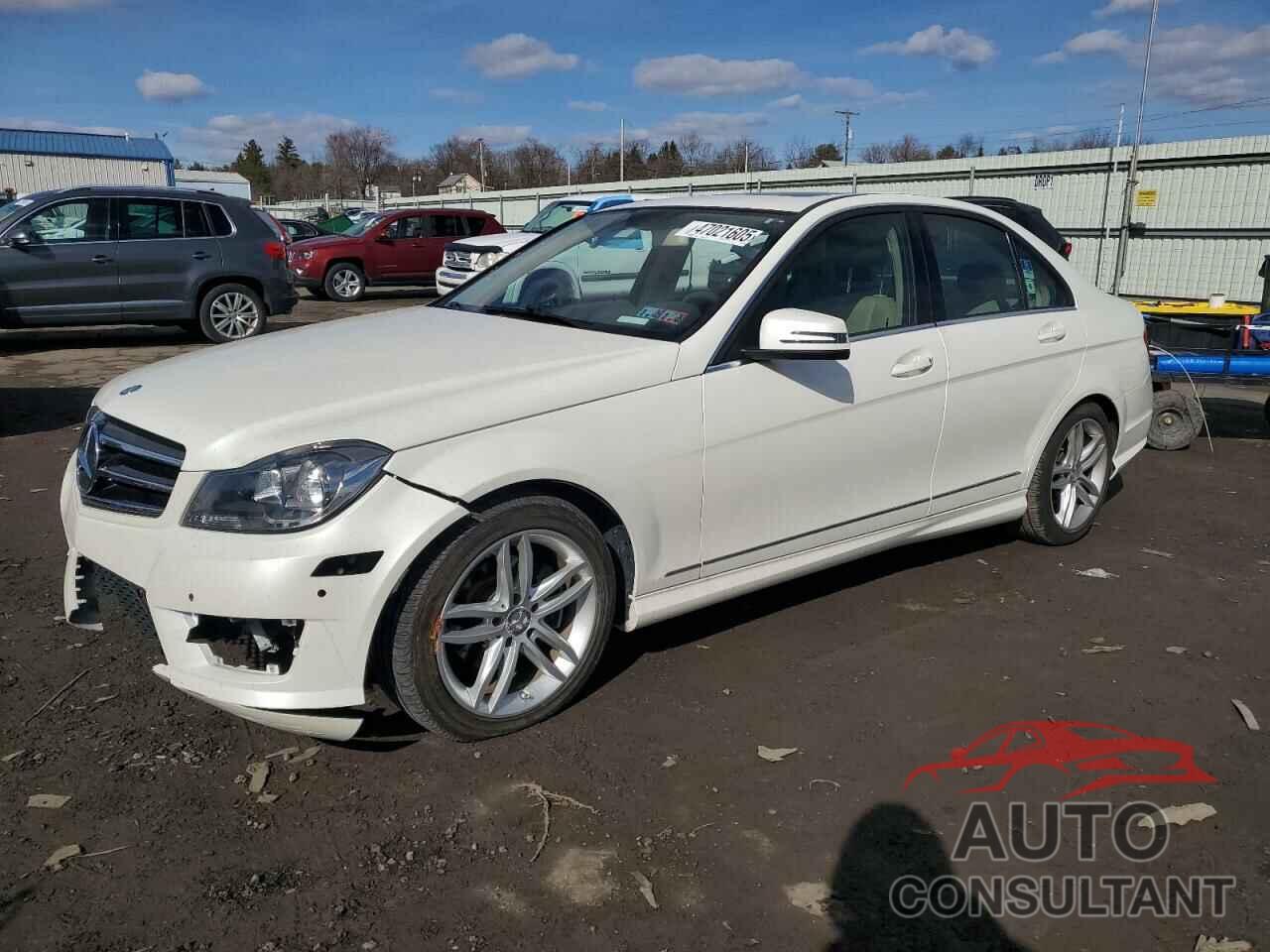 MERCEDES-BENZ C-CLASS 2014 - WDDGF4HB8EG210263