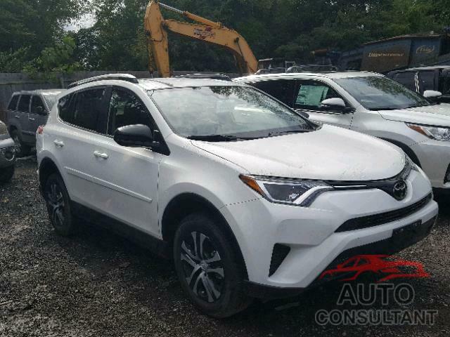 TOYOTA RAV4 LE 2018 - JTMBFREV9JD245809