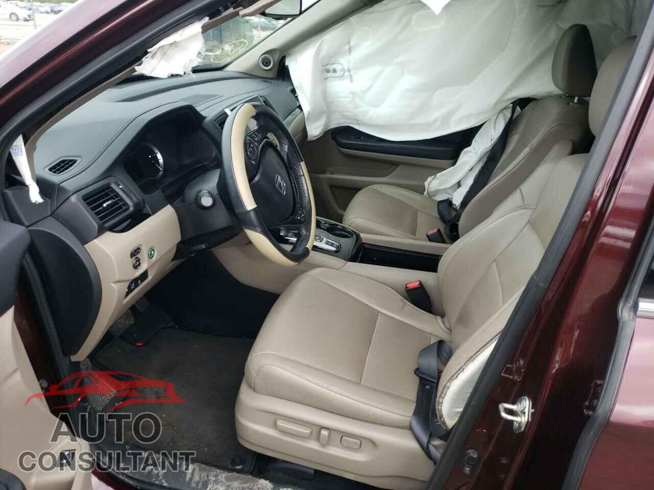 HONDA PILOT 2017 - 5FNYF6H02HB006937