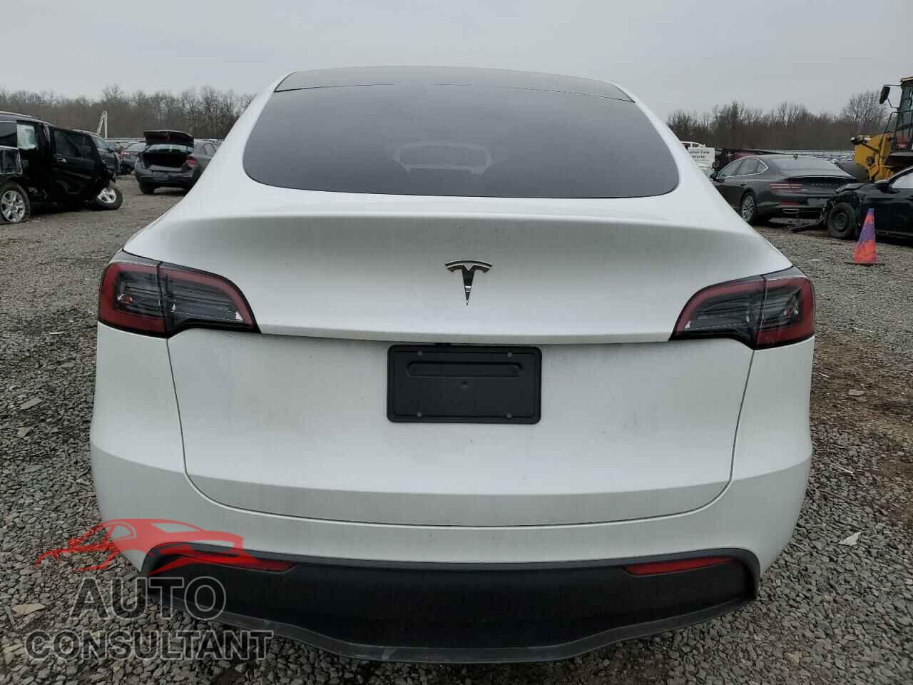 TESLA MODEL Y 2023 - 7SAYGDED2PF923581