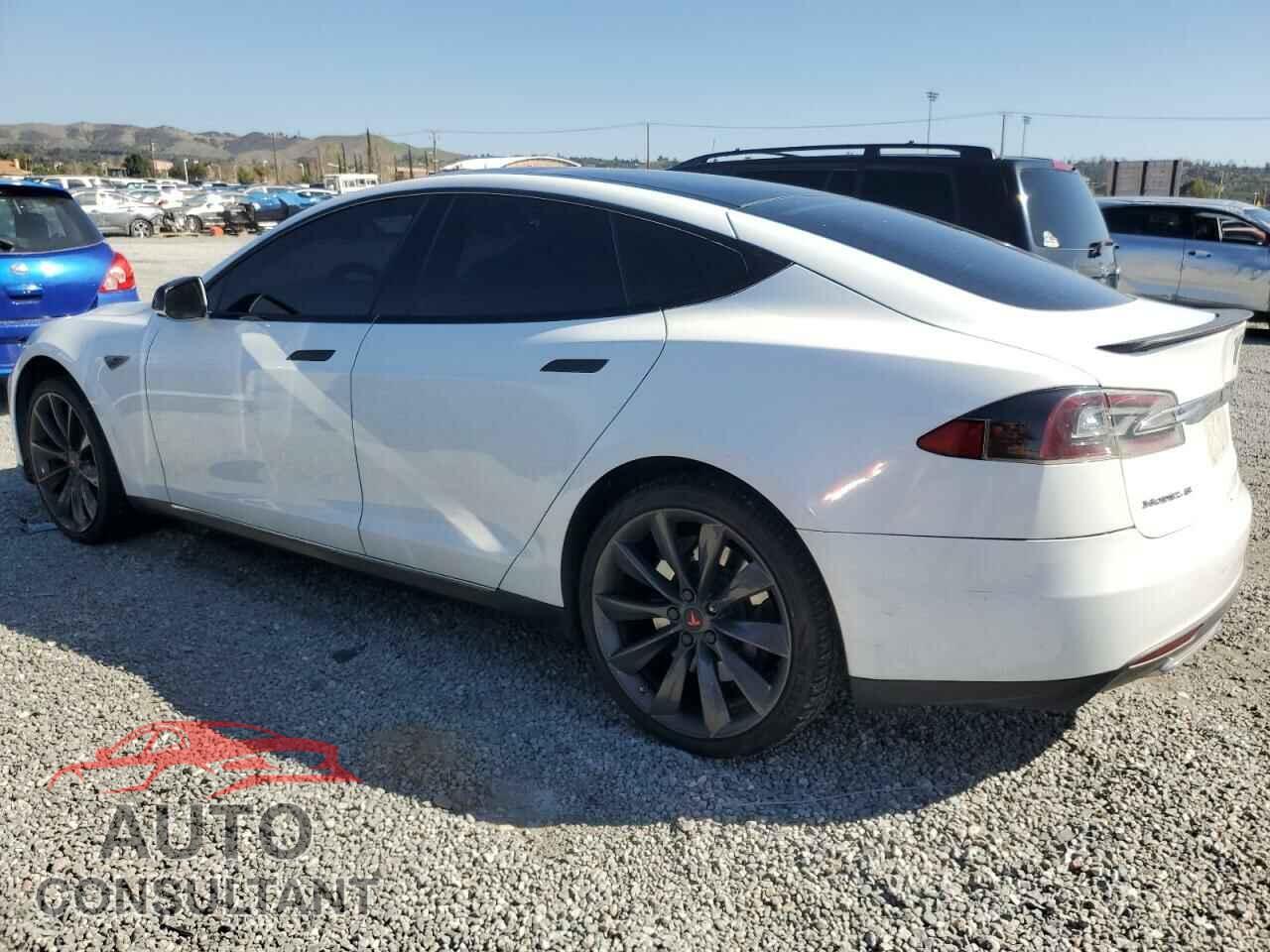 TESLA MODEL S 2013 - 5YJSA1DP9DFP07057