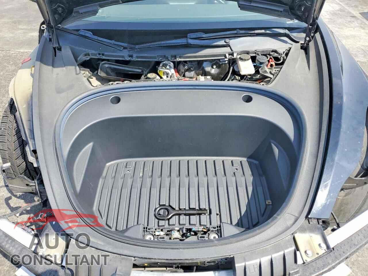 TESLA MODEL 3 2022 - 5YJ3E1EA8NF185669