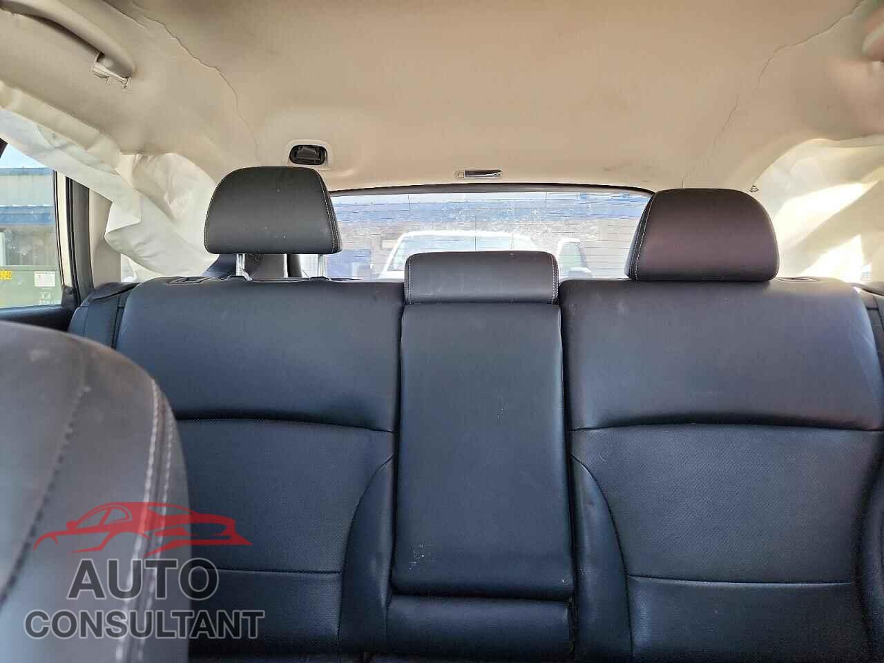 SUBARU OUTBACK 2015 - 4S4BSBLC4F3321577