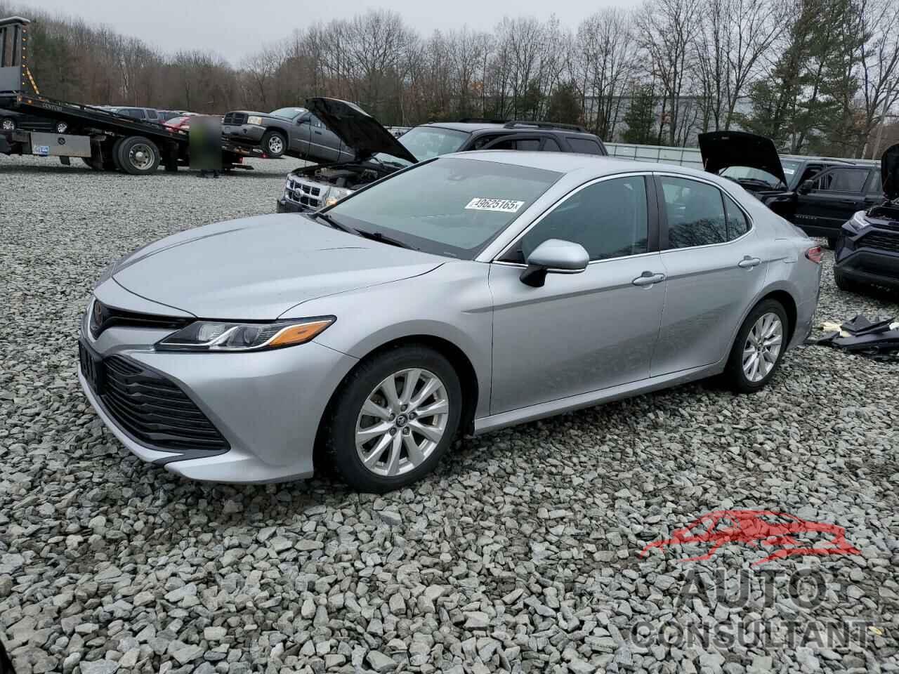 TOYOTA CAMRY 2018 - 4T1B11HK3JU518899